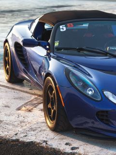 Lotus Elise 240x320
