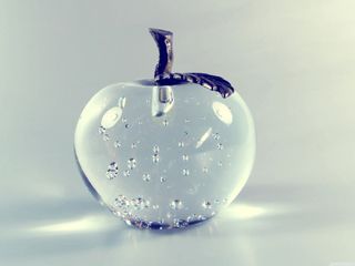 Glass apple