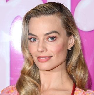 margot robbie attends a photocall on july 13 2023 in london news photo 1689758035