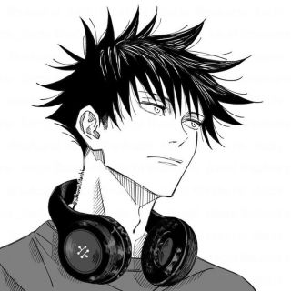 Megumi wearing headphone4