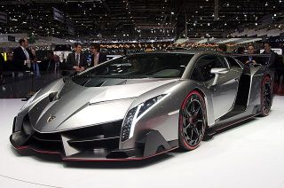 640px Geneva MotorShow 2013   Lamborghini Veneno 1